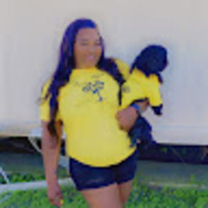 Meet your Posher, Carliesha